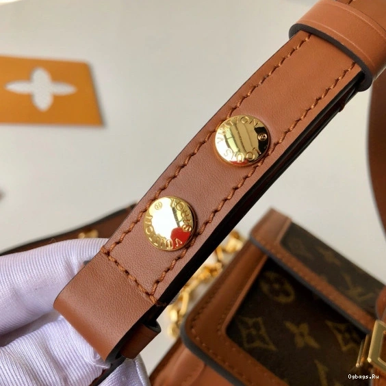 Louis Vuitton Spring Show） Dauphine Mini（2019 0111